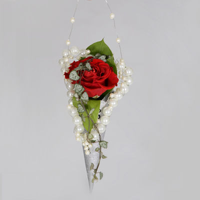 interflora_brudepike_rose_perler